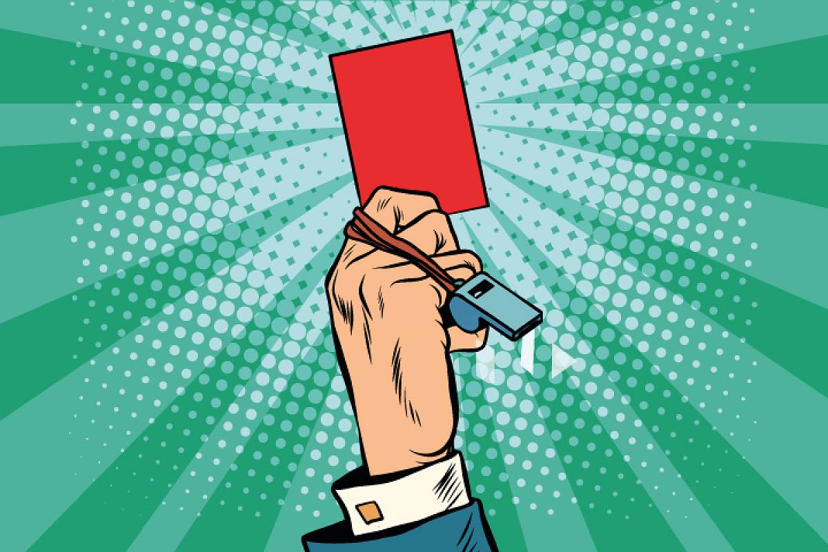 Comic-Hand mit Trillerpfeife hält eine rote Karte in die Höhe.