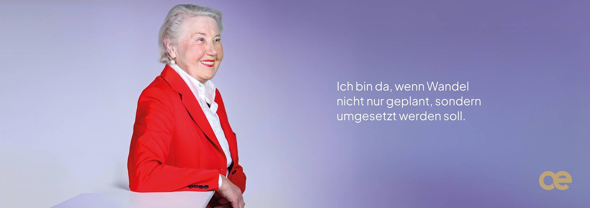 Portrait von Brigitte Fritschle mit Böning Consult Emblem
